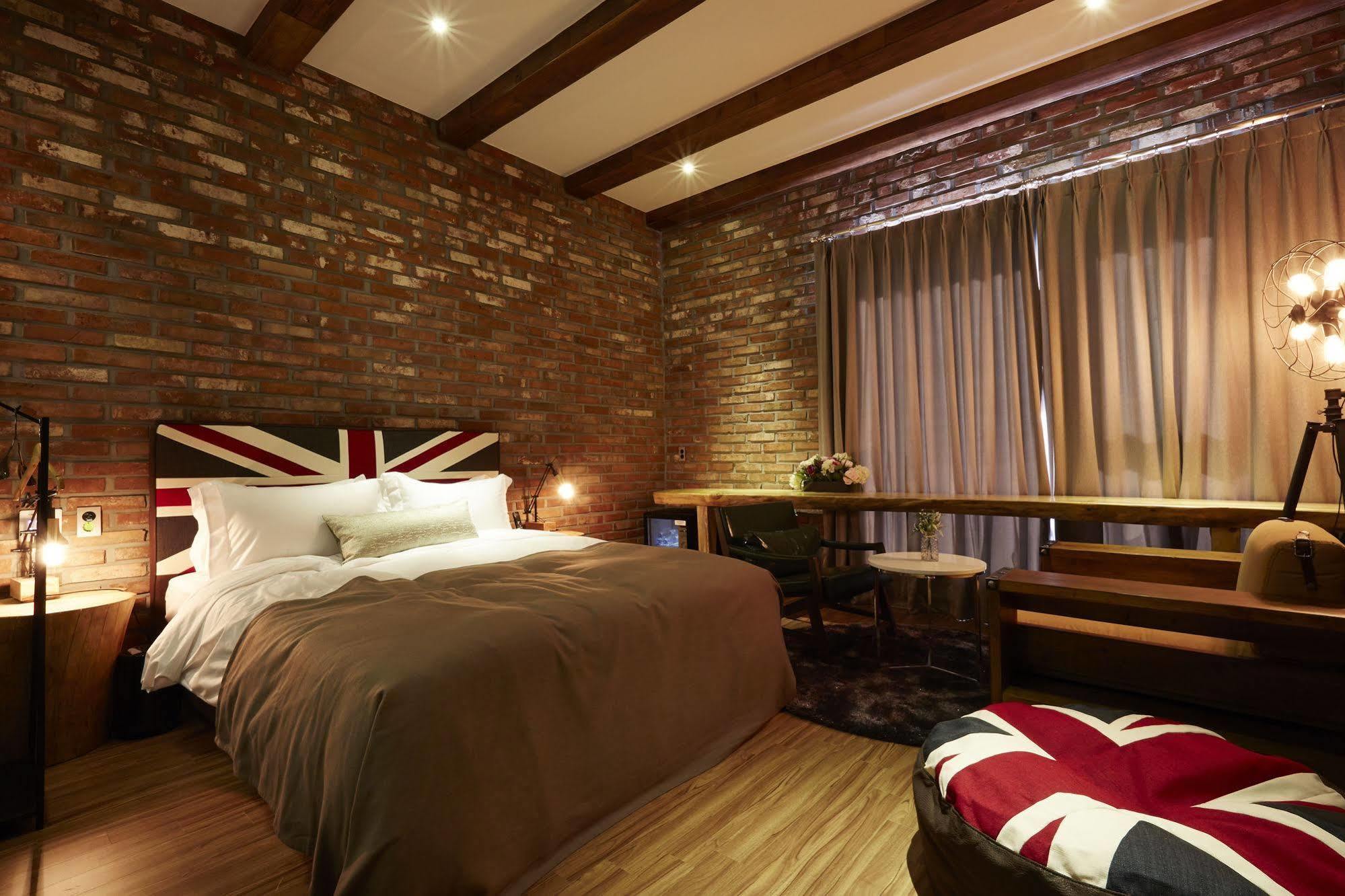 Chungbuk Inno City Namoo Hotel Eumseong Exterior photo